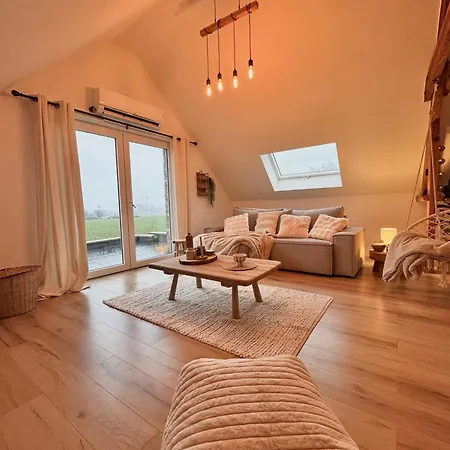 Appartement Cosy Et Lumineux Près De Pairi Daiza Chievres